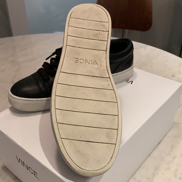 Vince - Afton Black Leather Lace Up Low-Top Sneaker - Picture 8 of 9